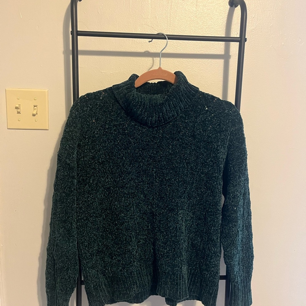 Women's Green Sweater